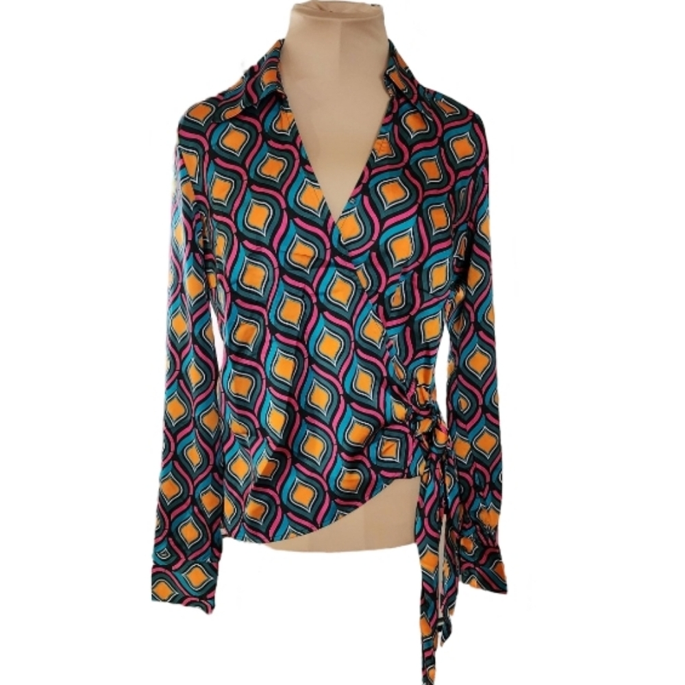 NWT Cupcakes and Cashmere Multicolor‎ Tie Knot Blouse Women's Small